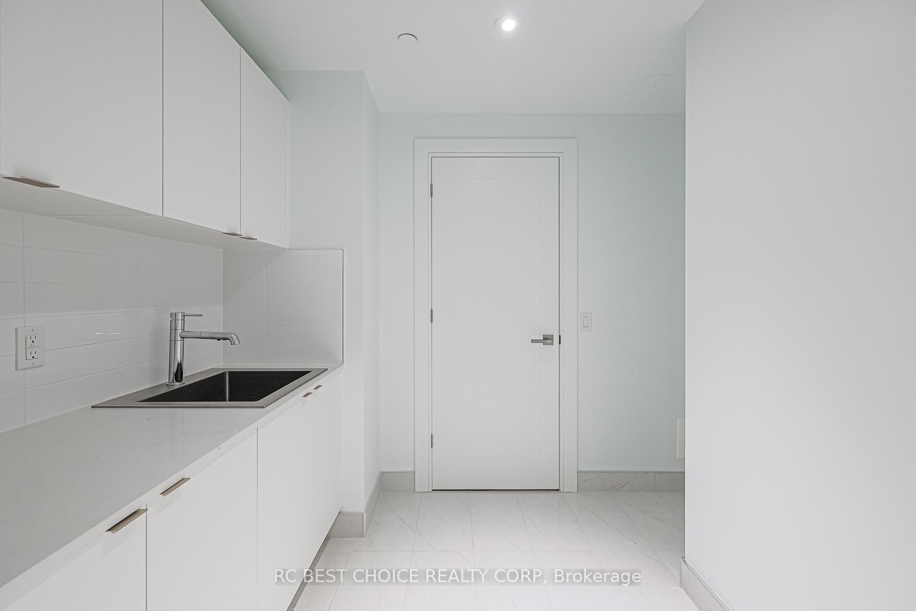 3 Bedrooms Condo at 455 Wellington, Toronto For sale