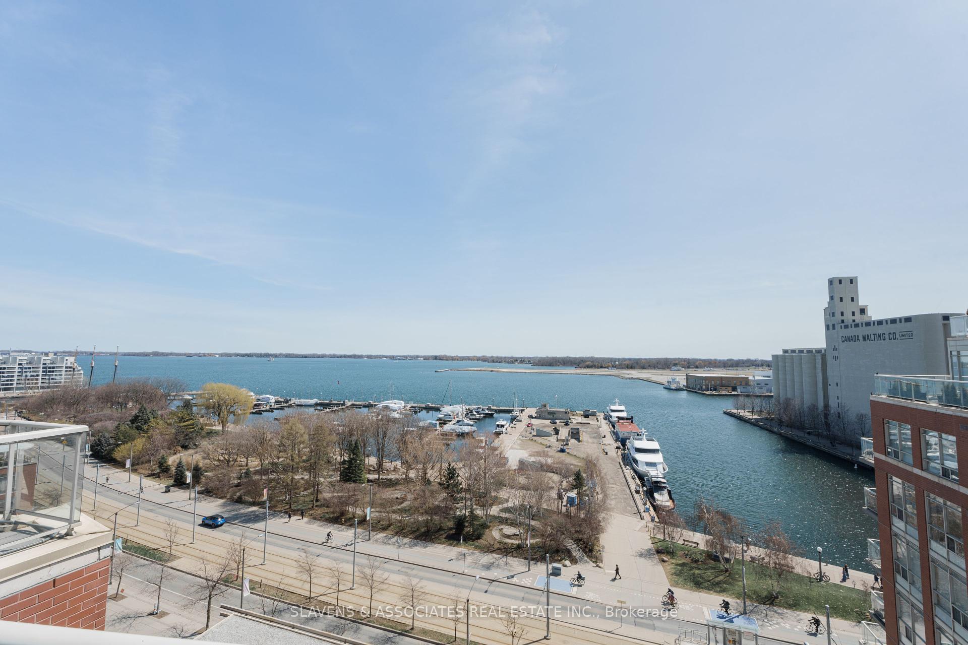 2 Bedrooms Condo at 550 Queens,  Toronto For sale