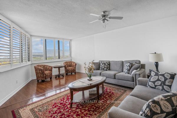 2 Bedrooms Condo at 2350 Bridletowne, Toronto For sale