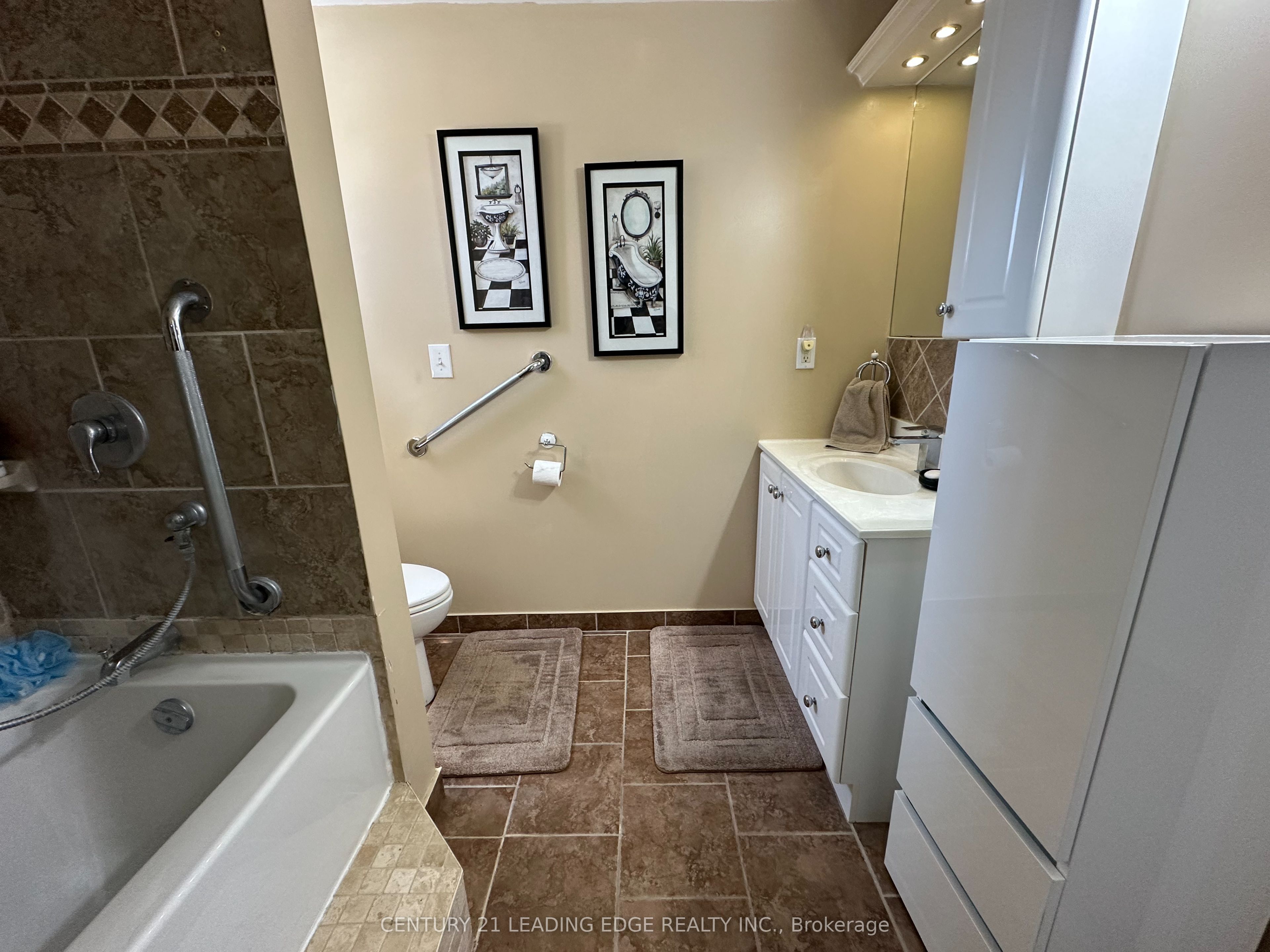 93 Wilmot Trail, Clarington, ON L1B 1A7