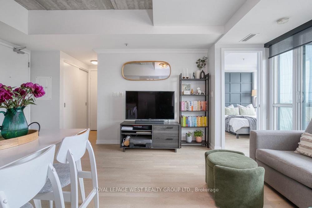 1 Bedroom Condo at 51 Lady Bank, Toronto For sale