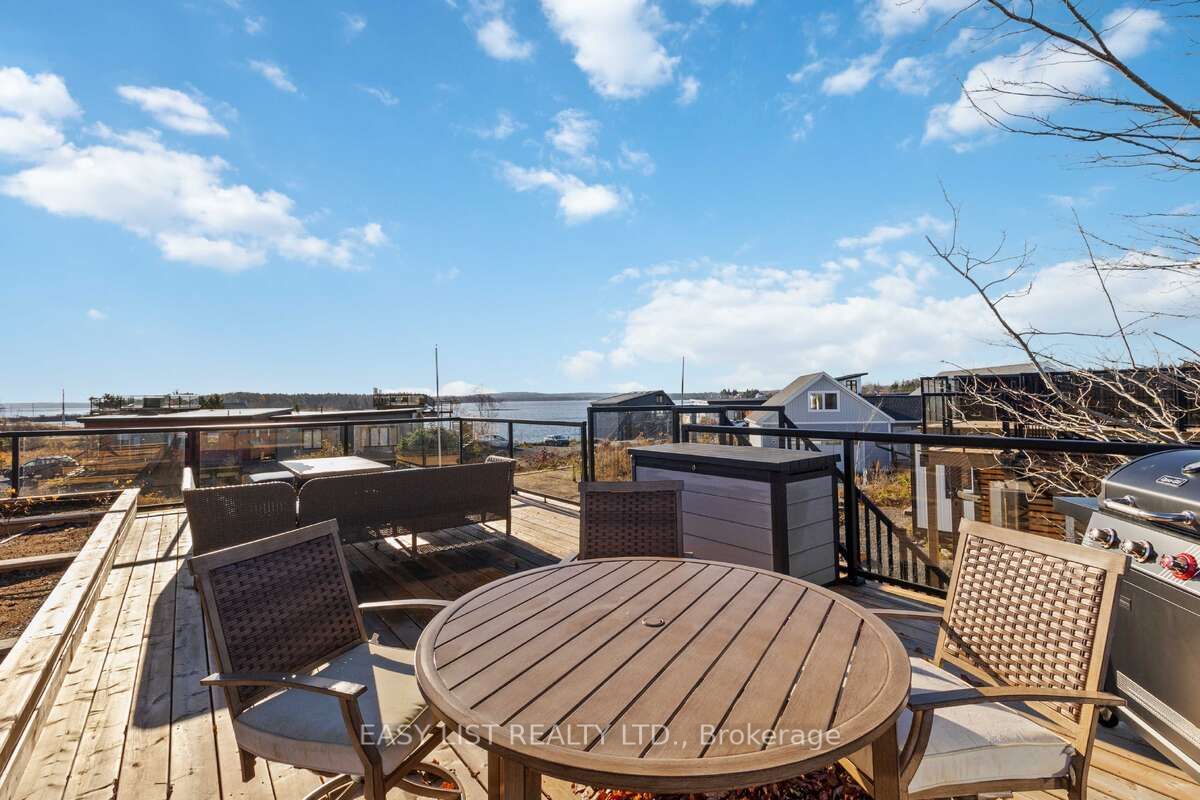 693 Mason Beach Road, #3