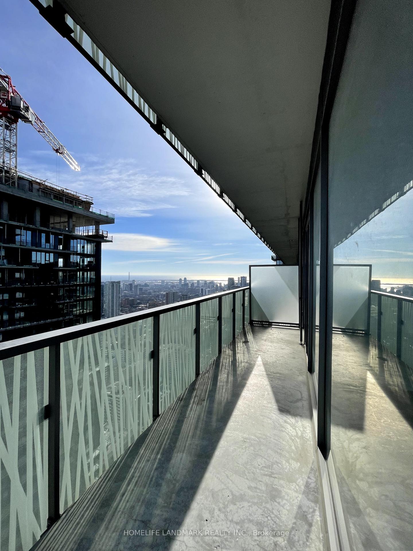 3 Bedrooms Condo at 50 Charles, Toronto For sale