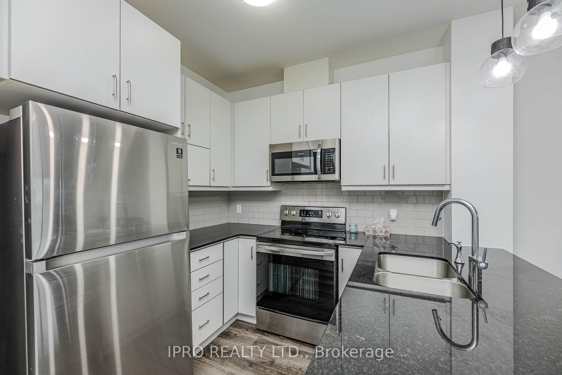 1 Bedroom Condo at 102 Grovewood Common, Oakville For sale