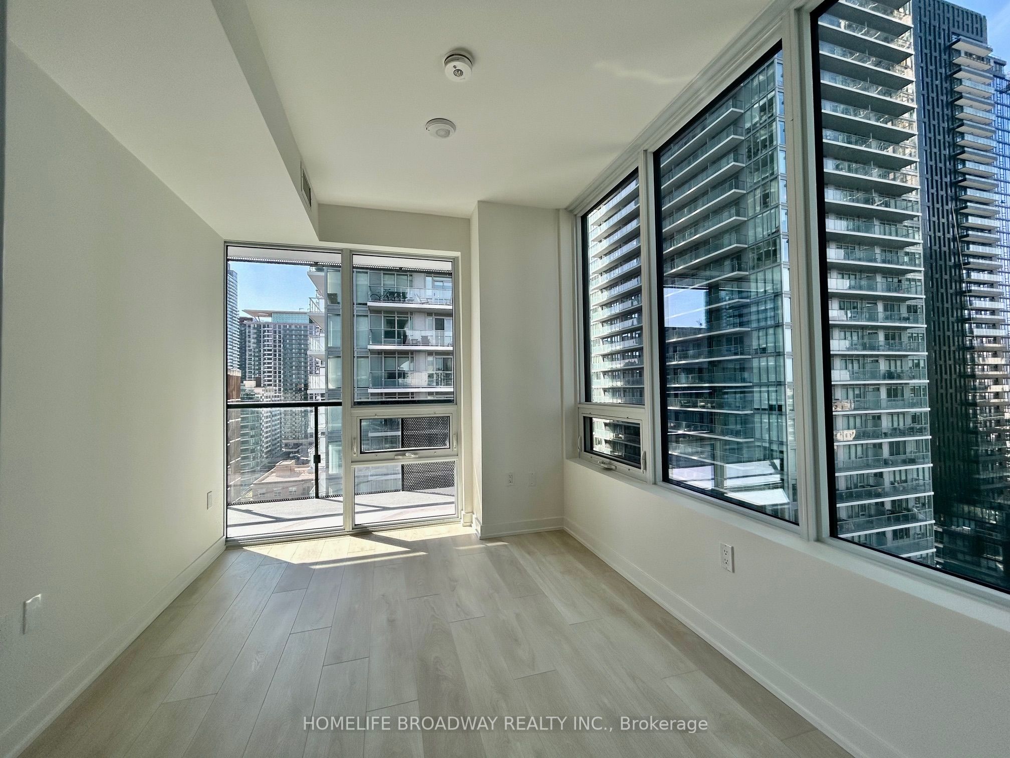 127 Broadway Avenue, #1505S