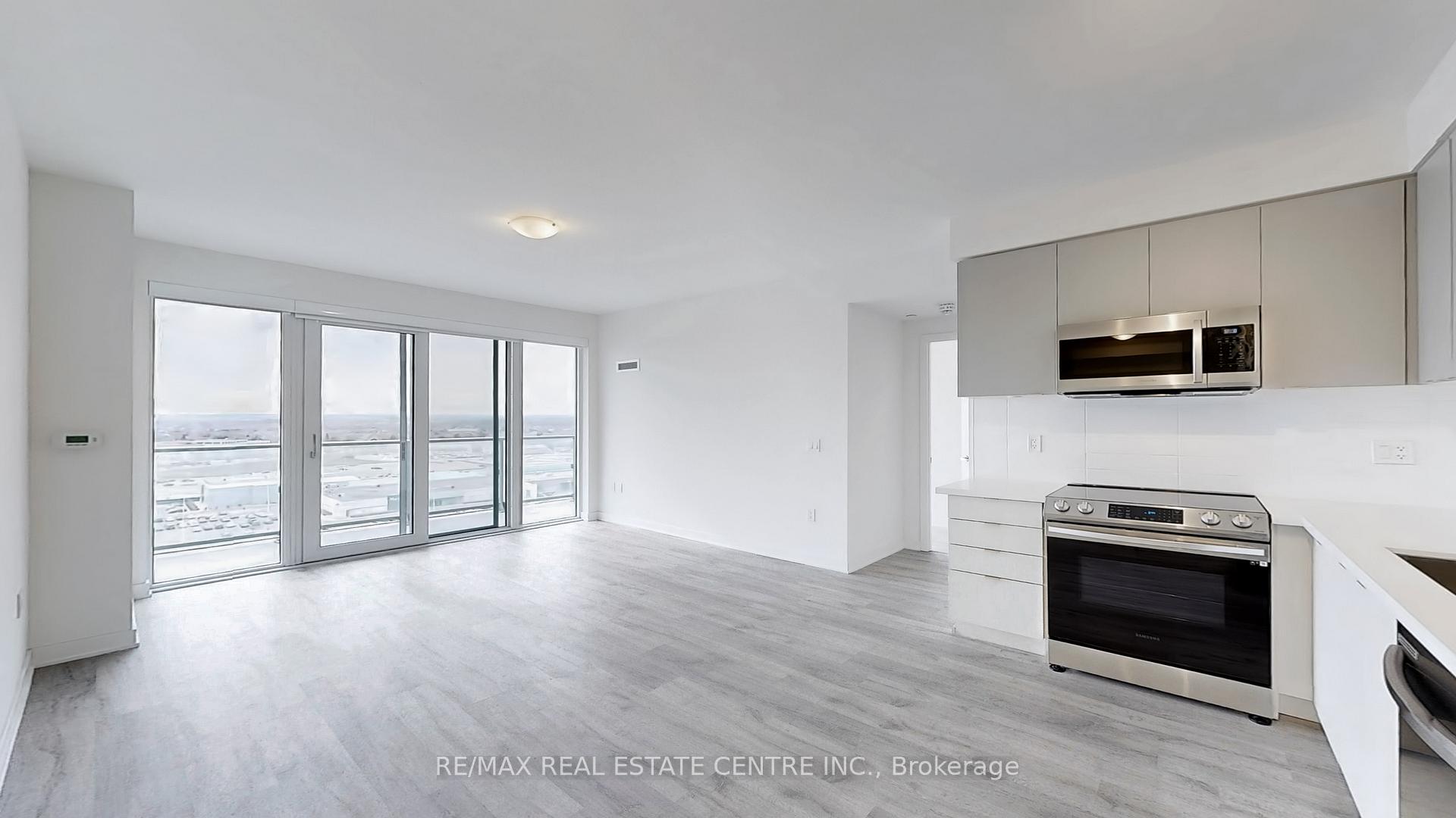 3 Bedrooms Condo at 4655 Metcalfe,  Mississauga For sale