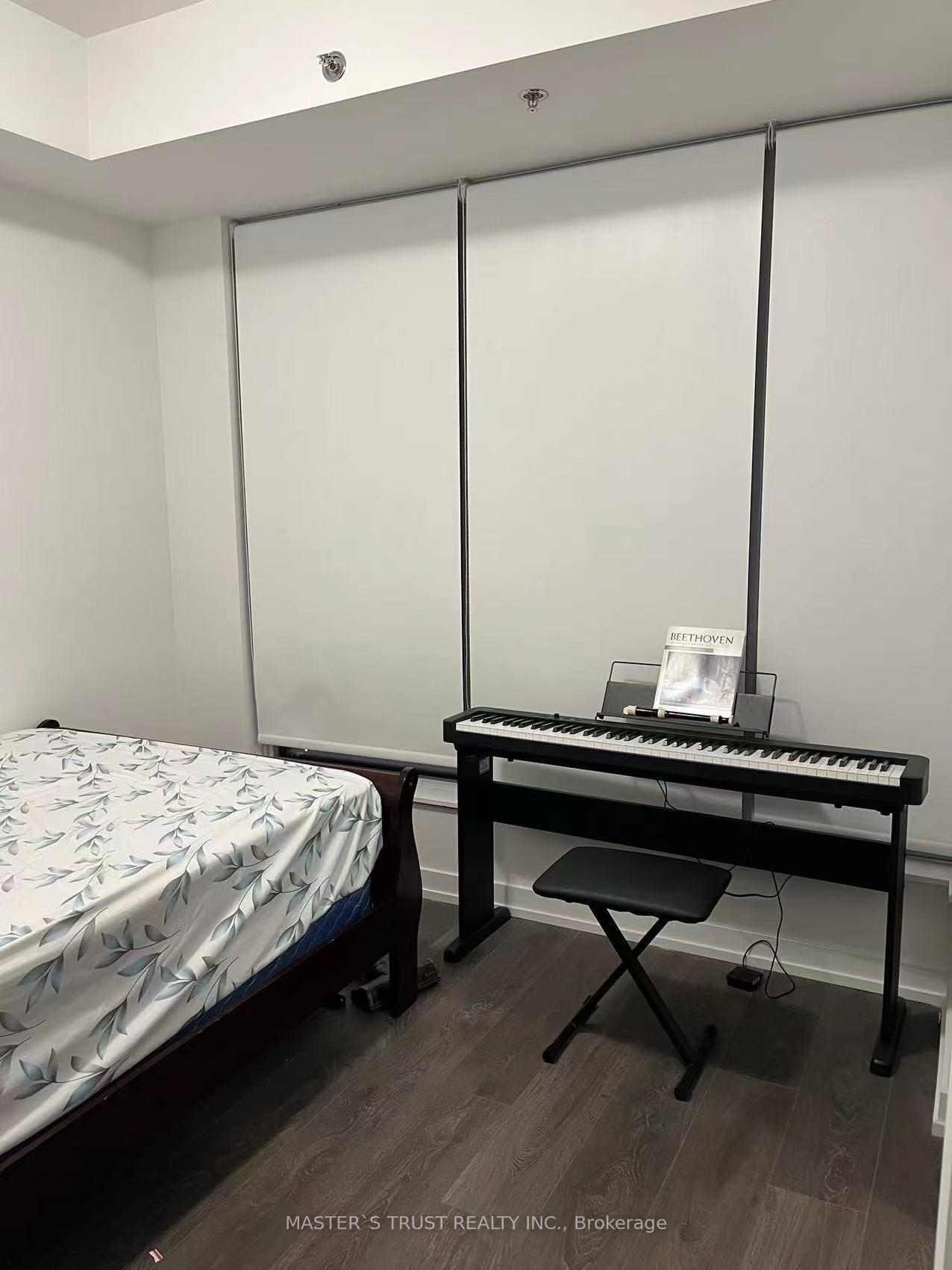 2 Bedrooms Condo at 203 College, Toronto For sale