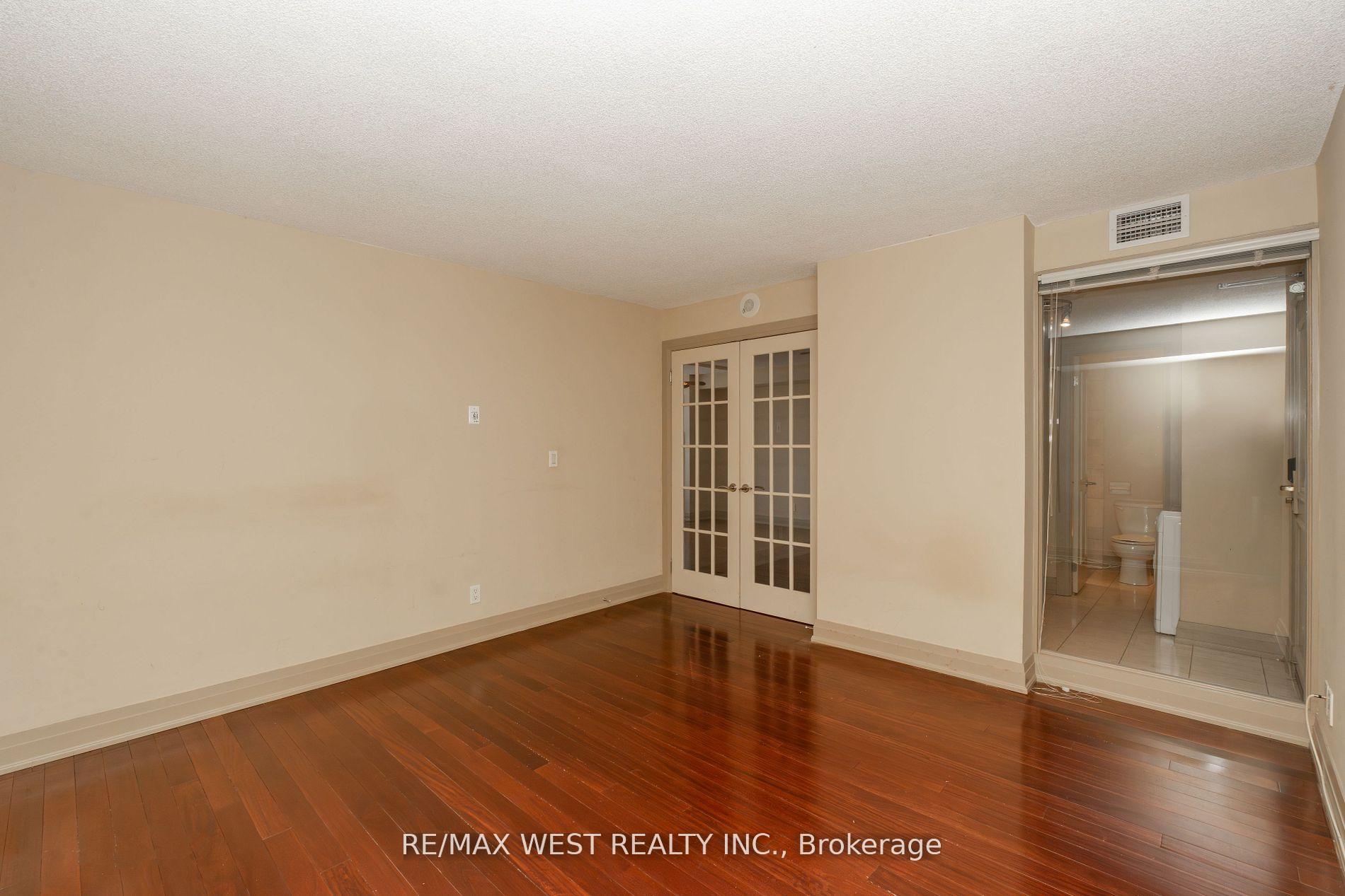 1 Bedroom Condo at 2737 Keele, Toronto For sale
