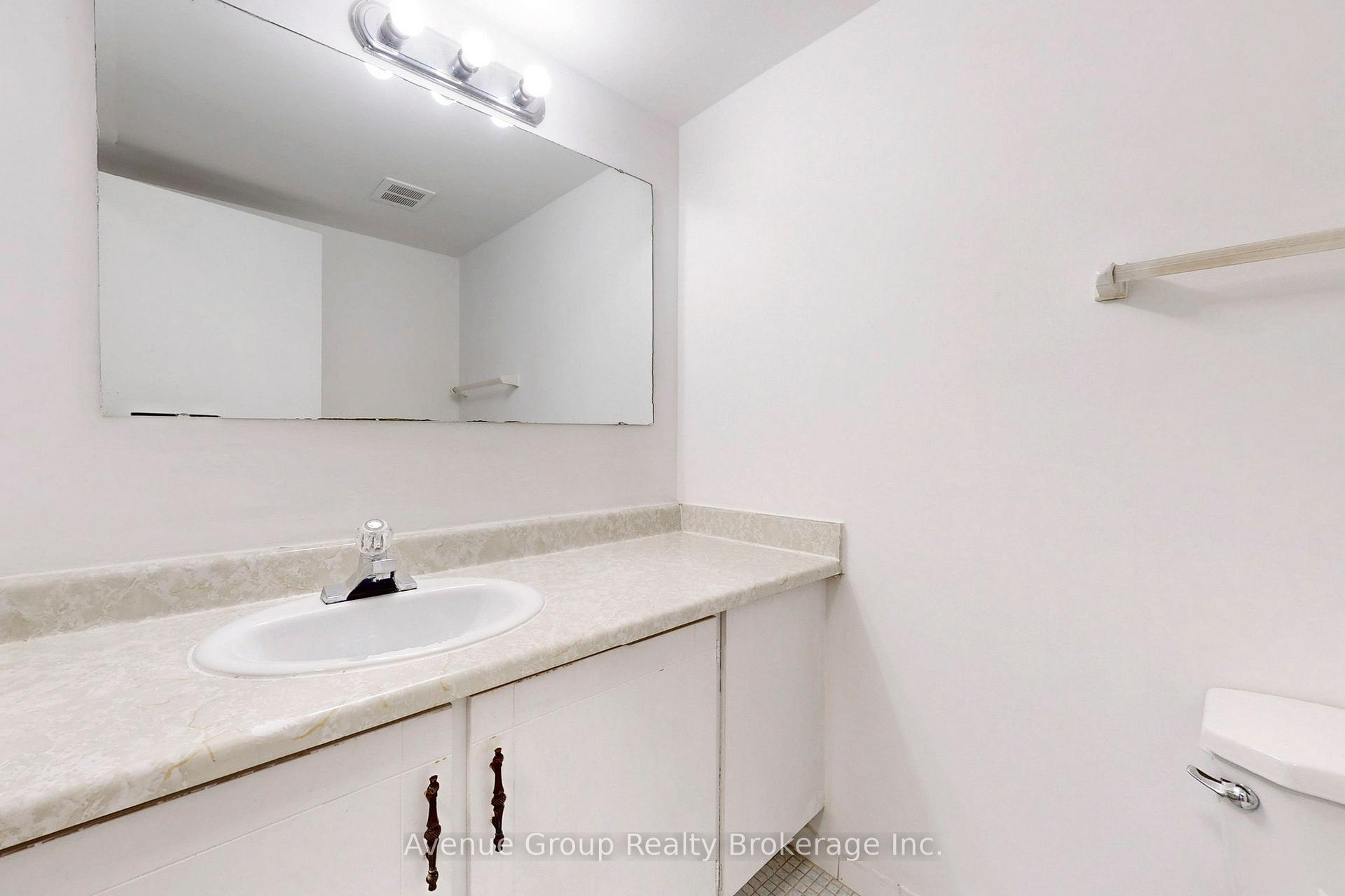 3 Bedrooms Condo at 1703 Mccowan, Toronto For sale