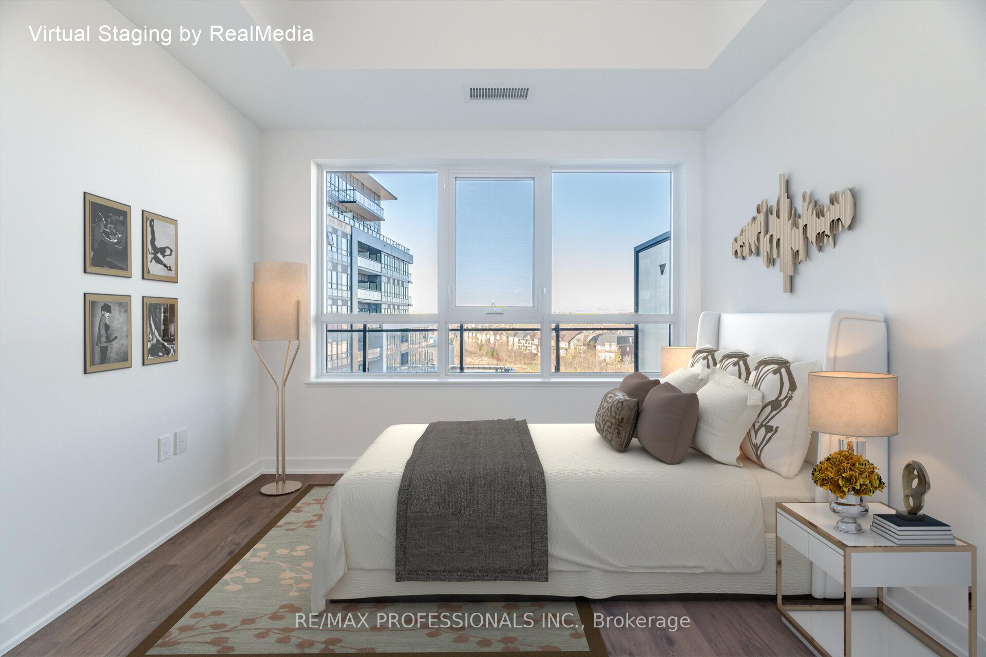 1 Bedroom Condo at 395 Dundas,  Oakville For sale