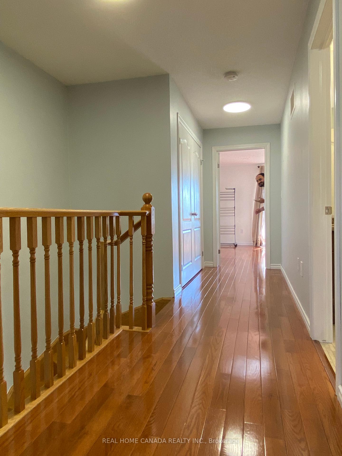 3 Bedrooms Condo at 370 Stonehenge,  Hamilton For sale
