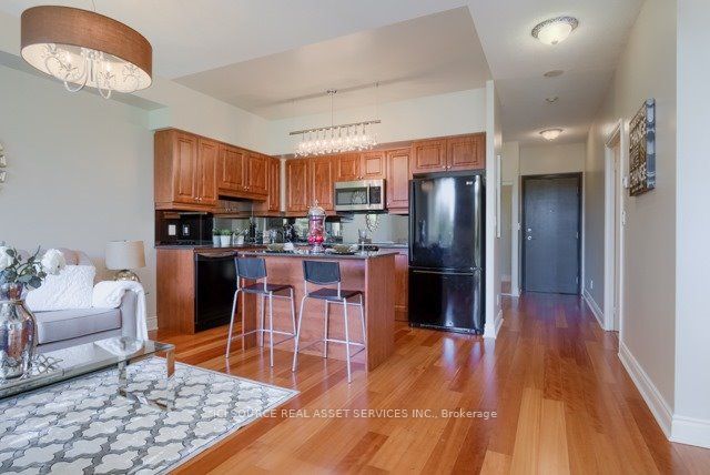 1105 Leslie Street, #306