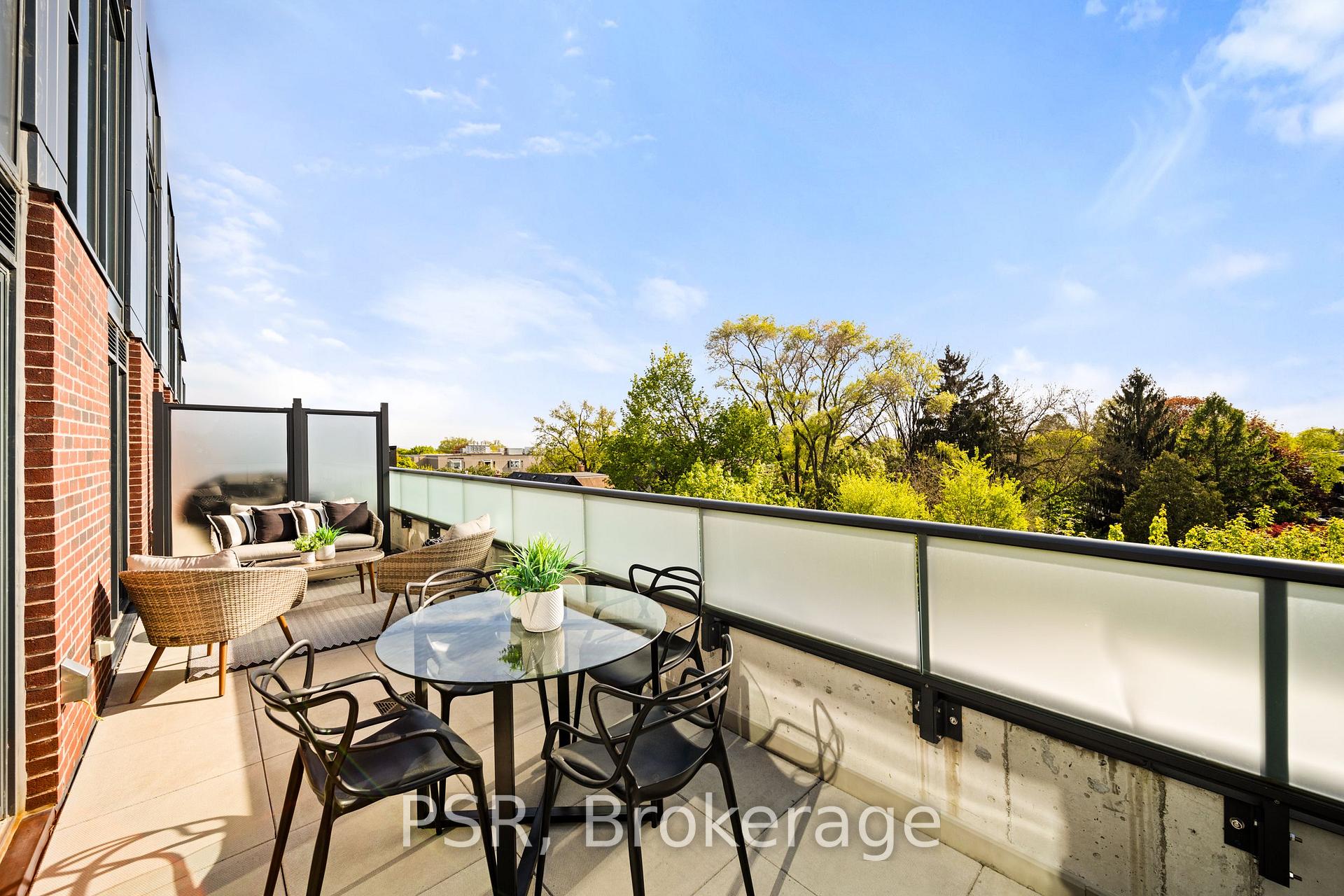 3 Bedrooms Condo at 430 Roncesvalles, Toronto For sale