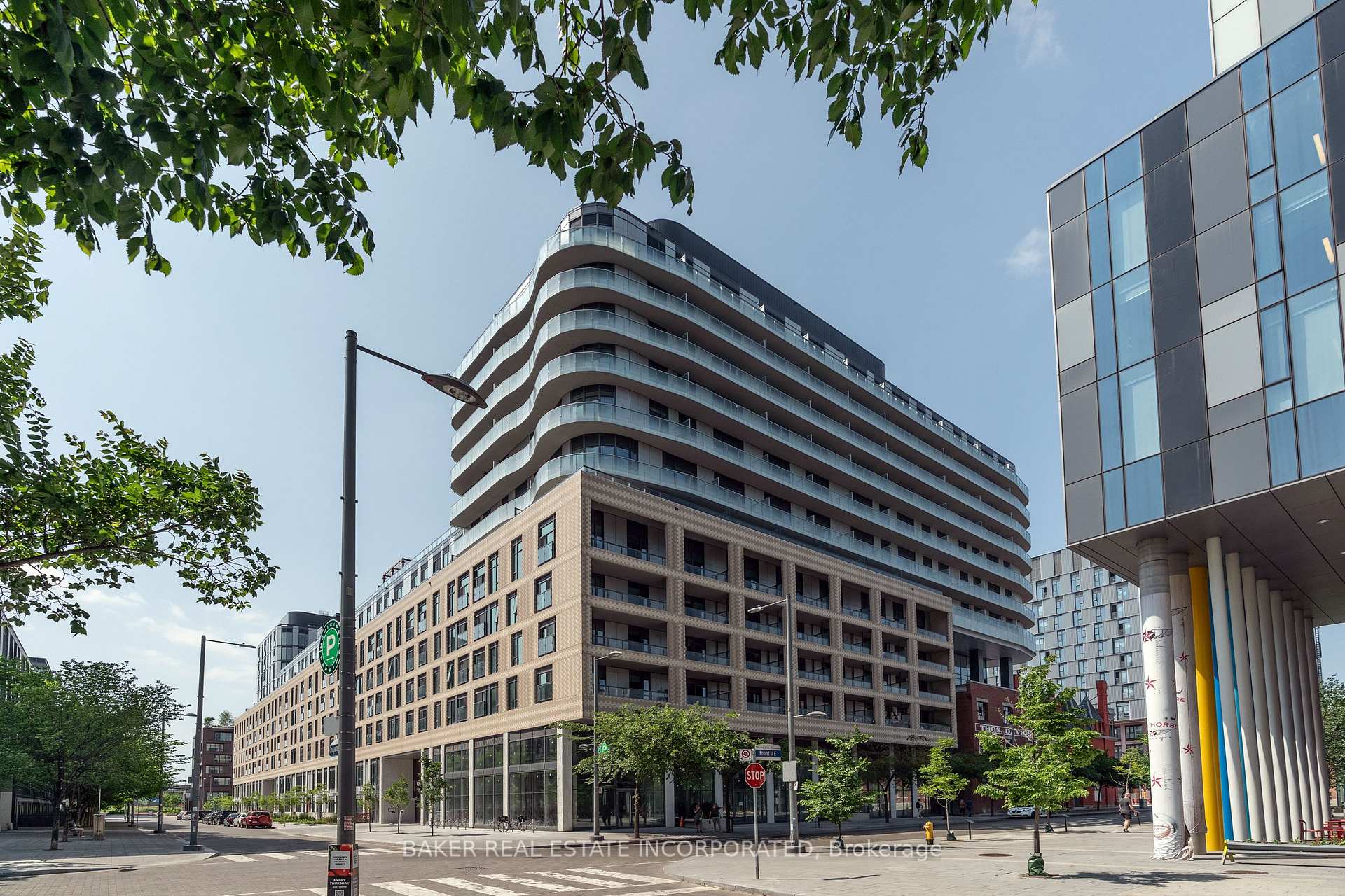 2 Bedrooms Condo at 425 Front, Toronto For sale