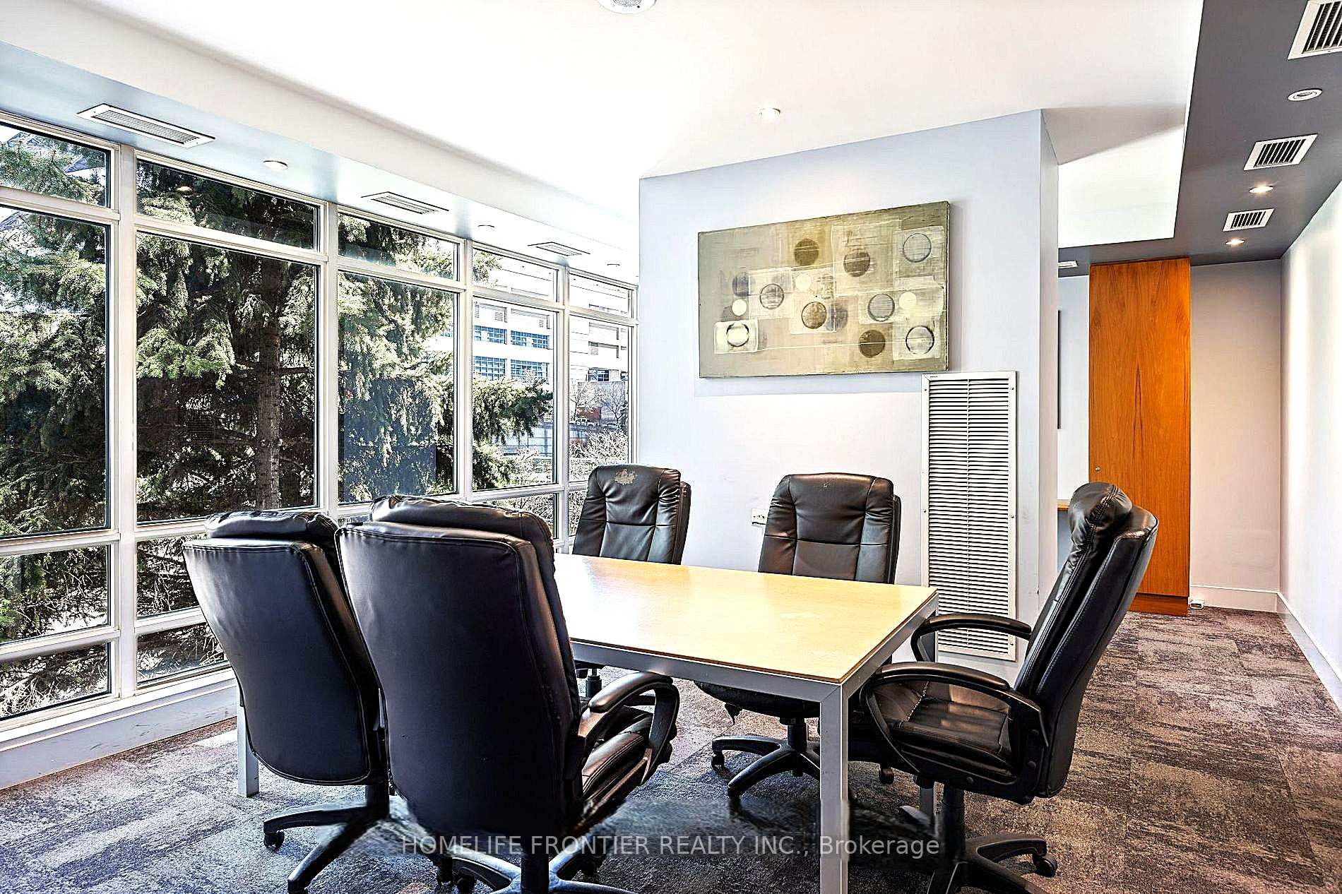 2 Bedrooms Condo at 381 Front, Toronto For sale