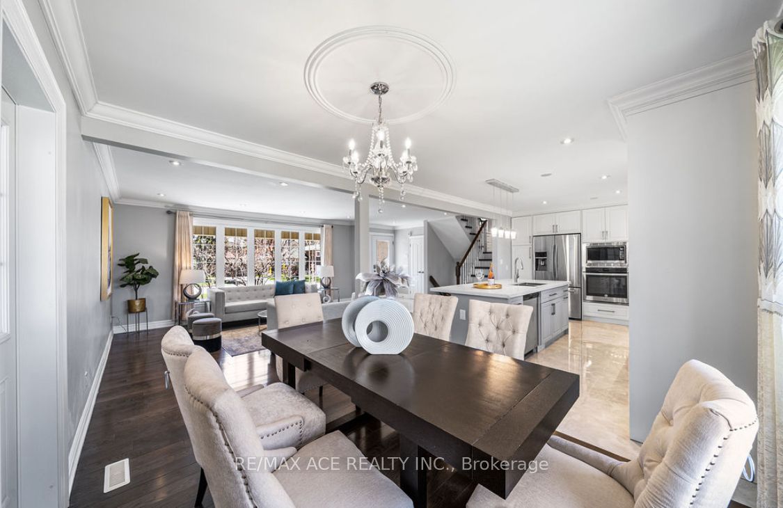 6 Oldborough Circle