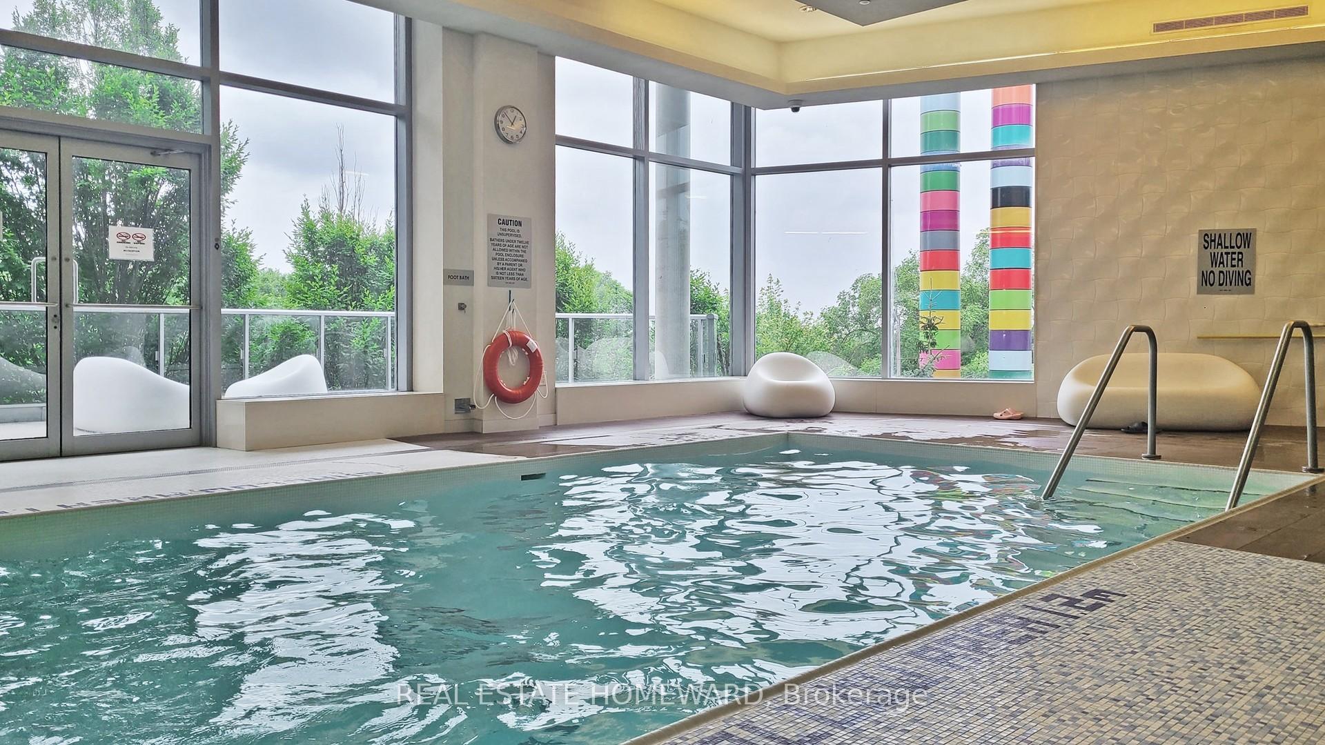 2 Bedrooms Condo at 66 Forest Manor, Toronto For sale
