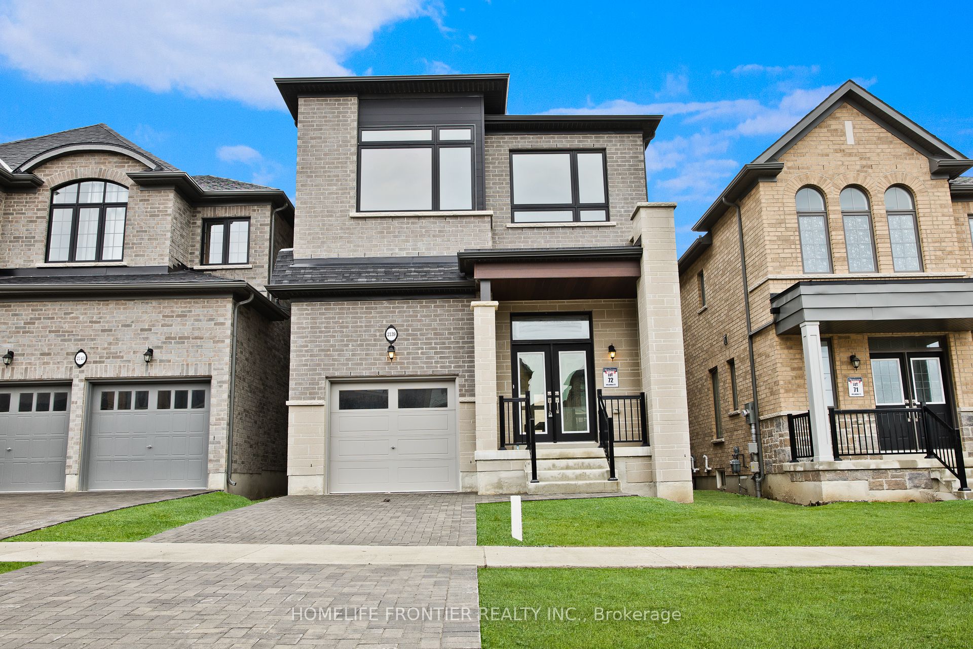 2139 Hallandale Street, Oshawa, ON L1L 0T9