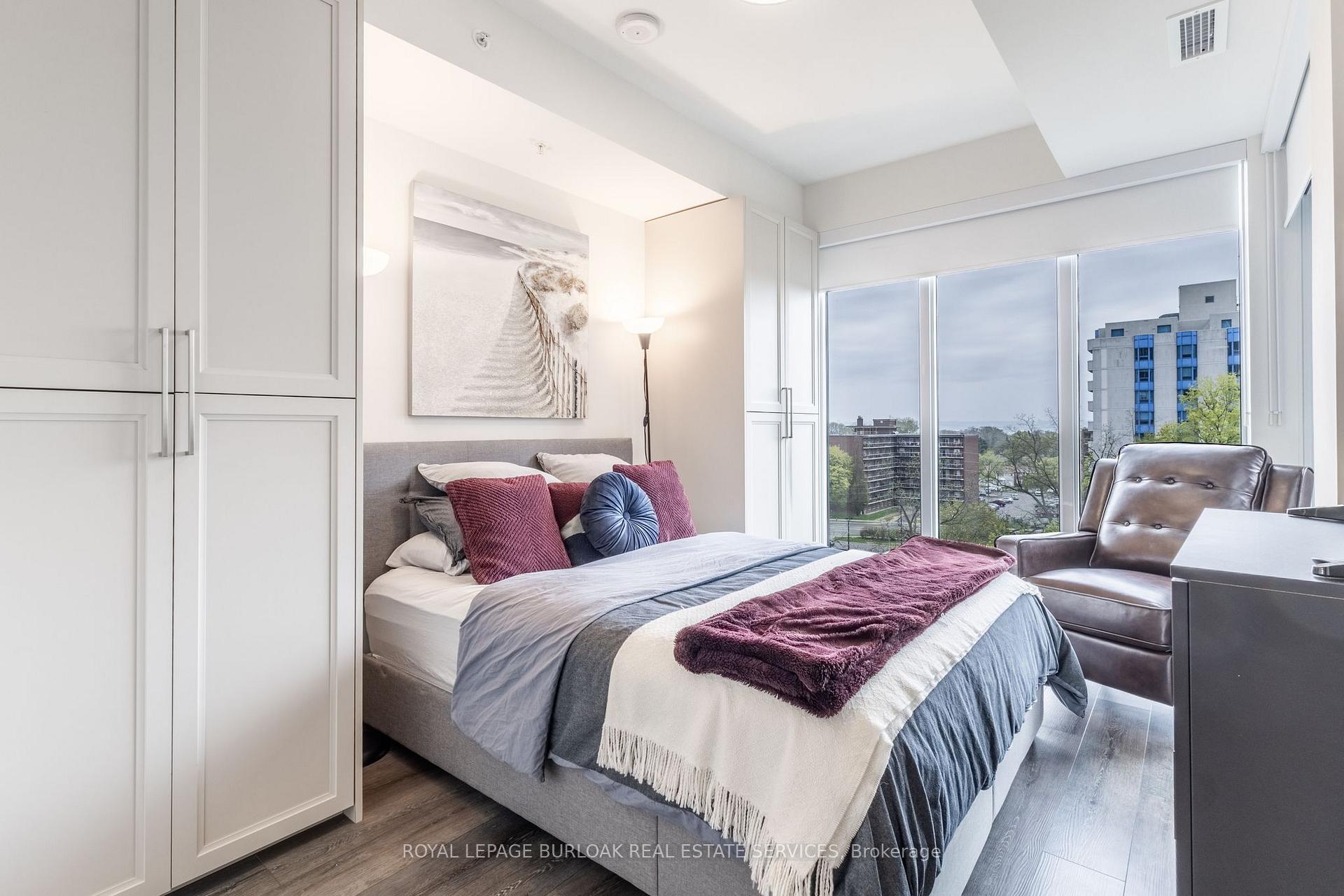 1 Bedroom Condo at 500 Brock, Burlington For sale