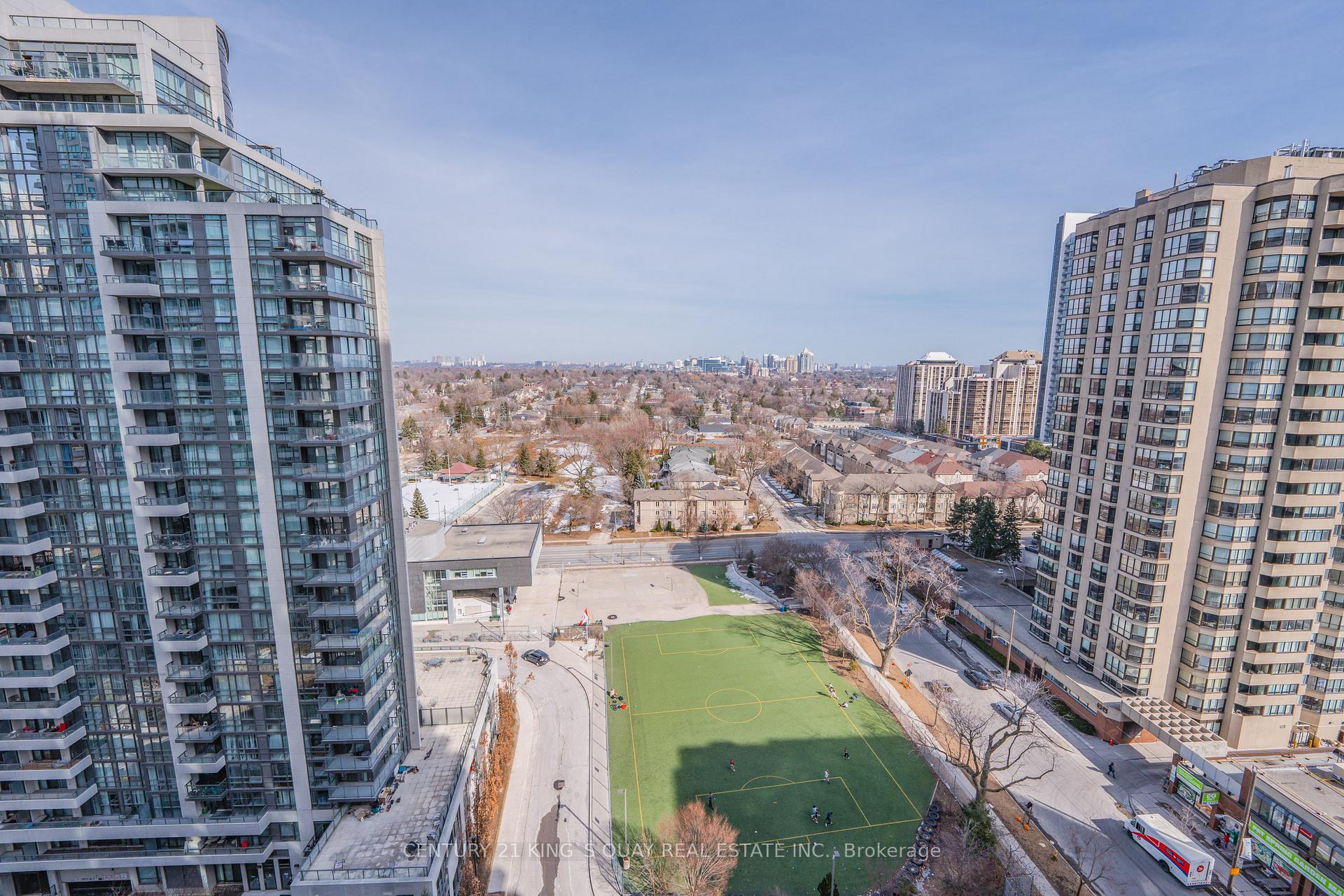 3 Bedrooms Condo at 18 Spring Garden, Toronto For sale