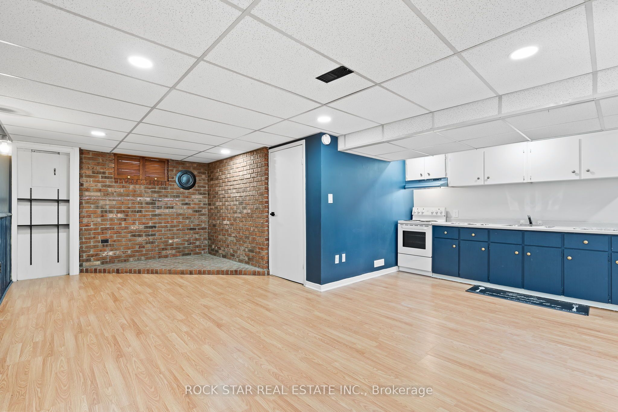 27 Cindy Drive