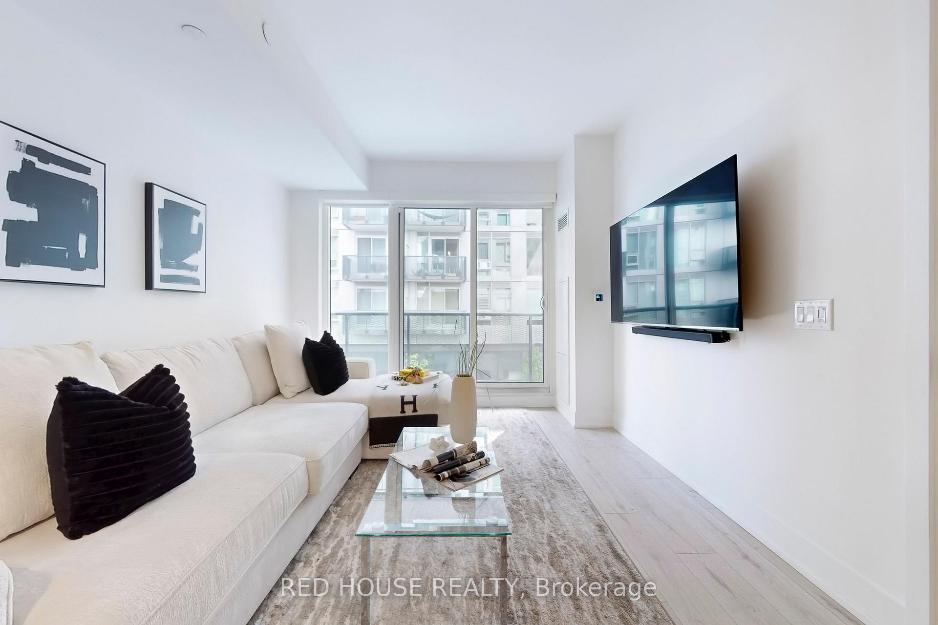 1 Bedroom Condo at 2450 Old Bronte, Oakville For sale