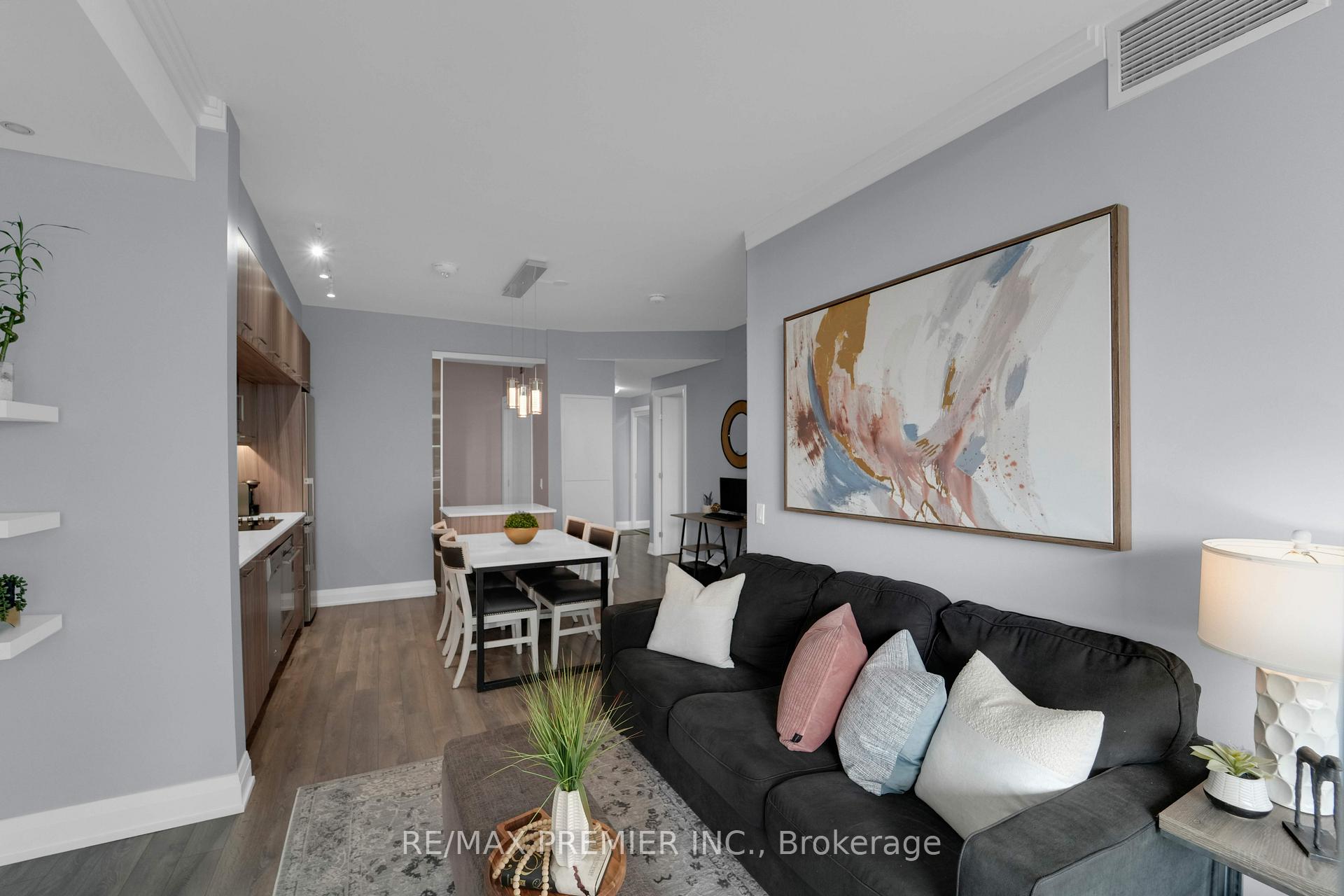 2 Bedrooms Condo at 4800 Highway 7,  Vaughan For sale