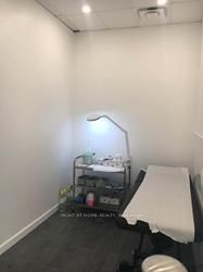 https://trreb-image.ampre.ca/CetE6dtBg31I6RUaVzevExgA7Asz_yiXNCNibvuxDaA/rs:fit:960:960/wm:.5:so:0:50:.4/wmsh:10/wmt:PHNwYW4gZm9yZWdyb3VuZD0nd2hpdGUnIGZvbnQ9JzY4Jz5SSUdIVCBBVCBIT01FIFJFQUxUWSwgQnJva2VyYWdlPC9zcGFuPg/L3RycmViL2xpc3RpbmdzLzQxLzAxLzc3LzM1L3AvYjBlOGJiYTMtMDMzYy00YTNkLWI0NGItMDU4ZmI5ZGE0MjYzLmpwZw.jpg