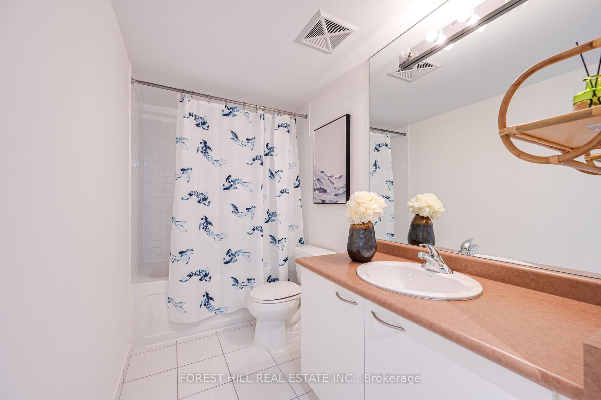 2 Bedrooms Condo at 22 Wellesley, Toronto For sale