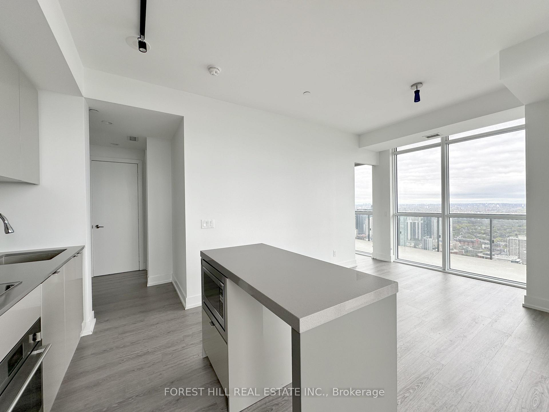 1 Bedroom Condo at 7 Grenville, Toronto For sale