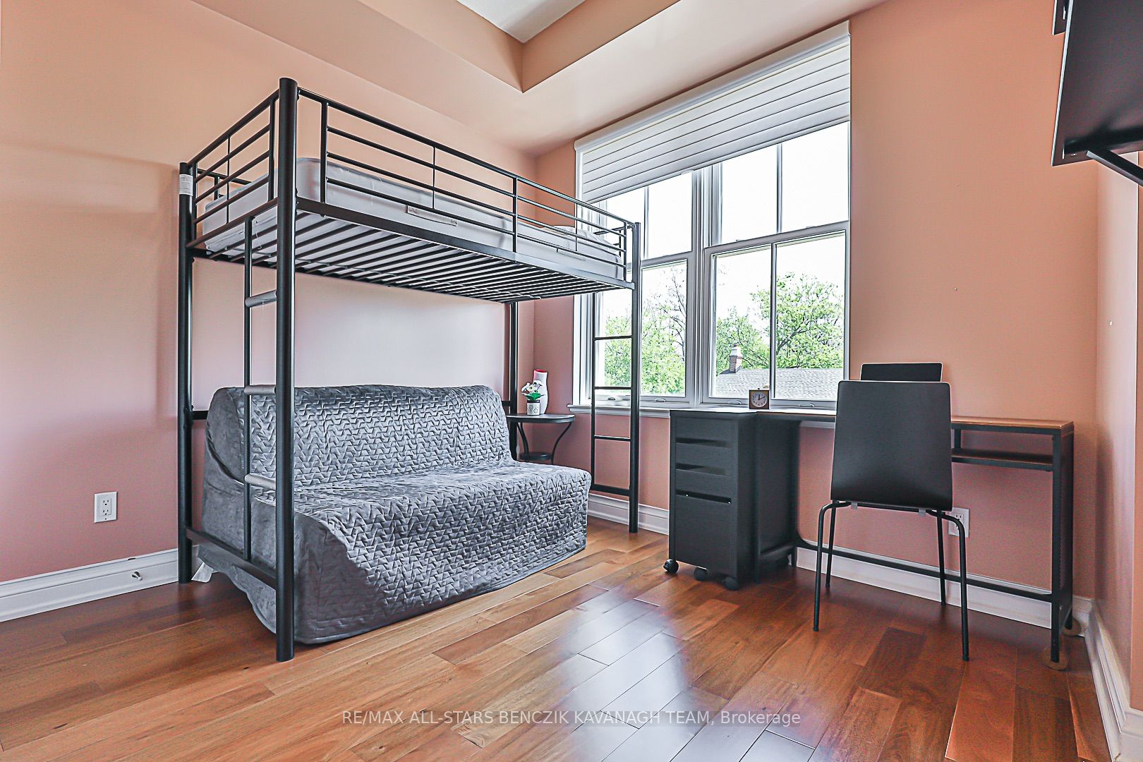 68 Main Street N, #323