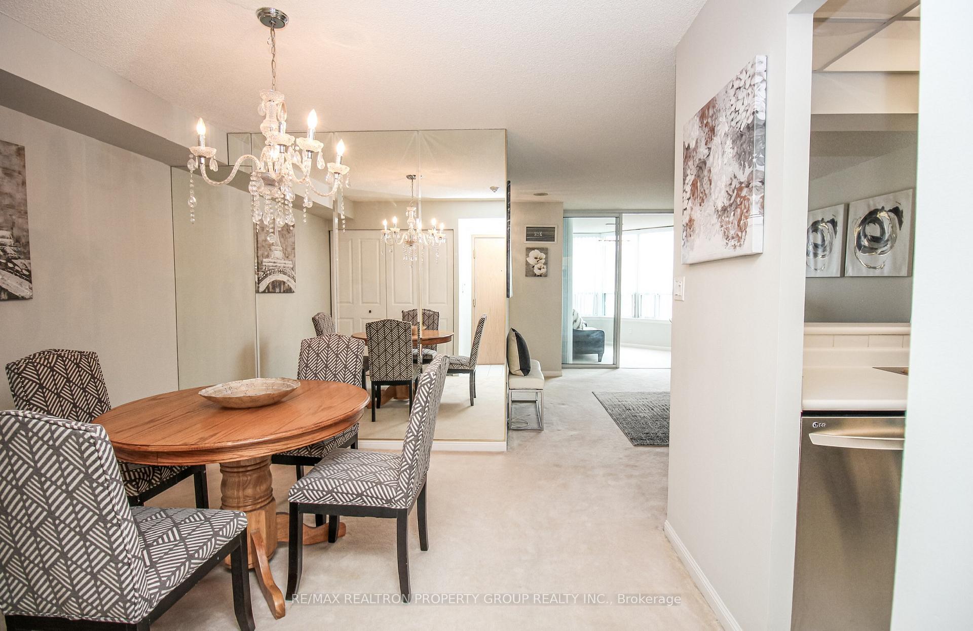 2 Bedrooms Condo at 88 Corporate, Toronto For sale