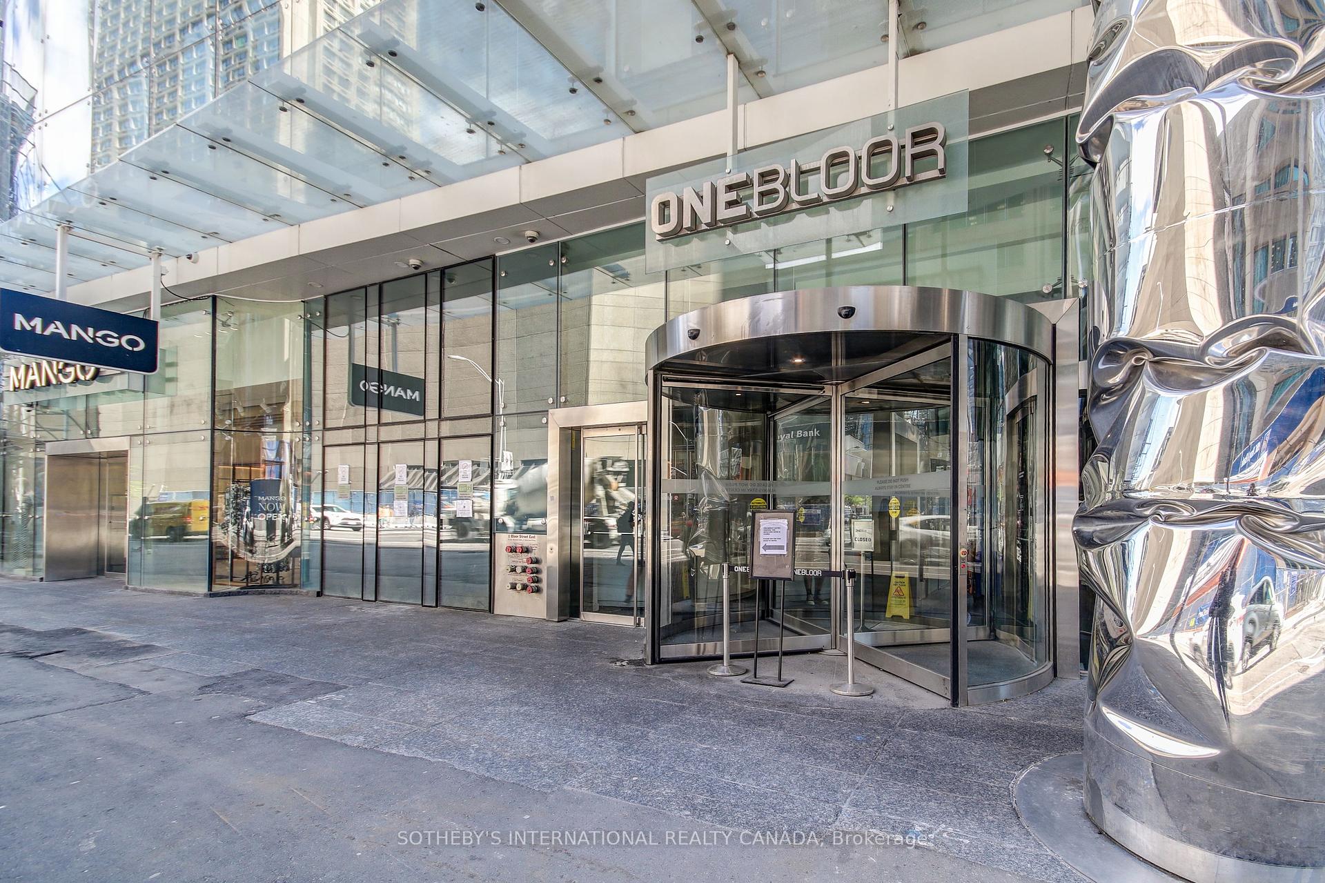 2 Bedrooms Condo at 1 Bloor, Toronto For sale