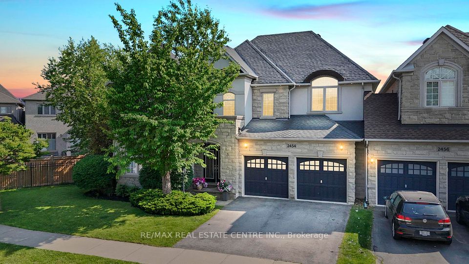 2454 Springforest