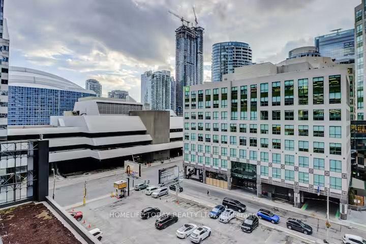 3 Bedrooms Condo at 300 Front, Toronto For sale
