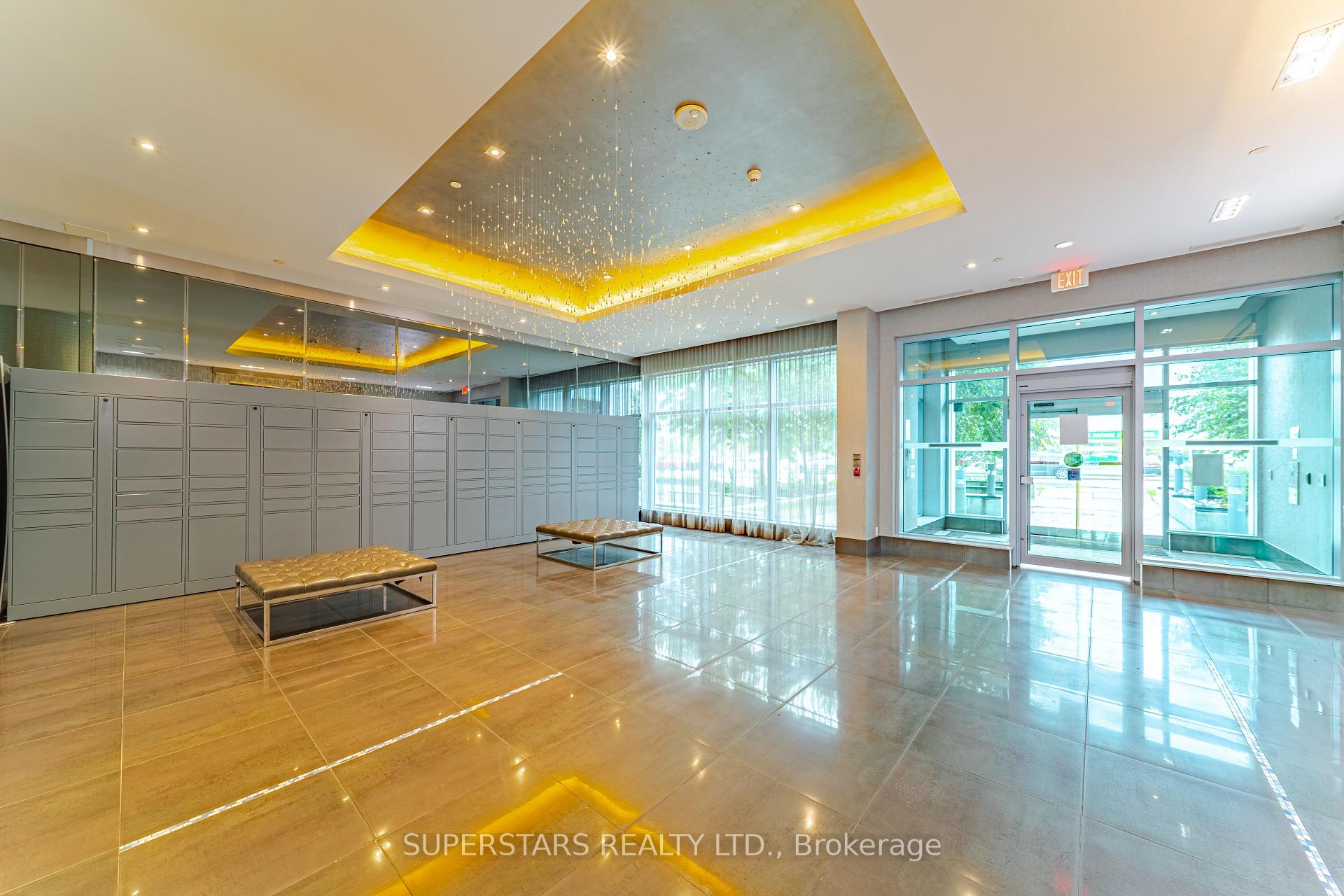 2 Bedrooms Condo at 65 Speers, Oakville For sale