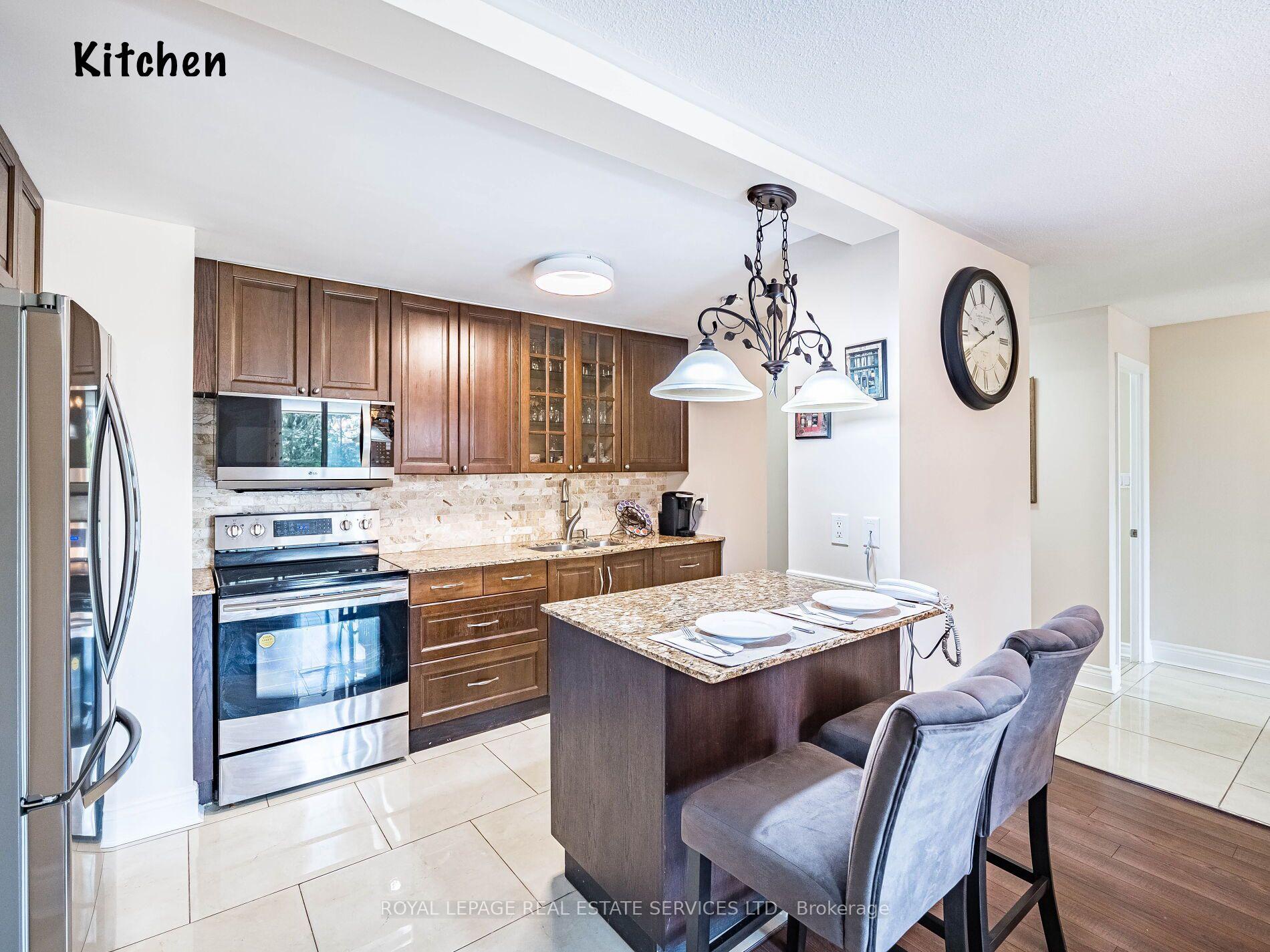 2 Bedrooms Condo at 1300 Mississauga Valley, Mississauga For sale