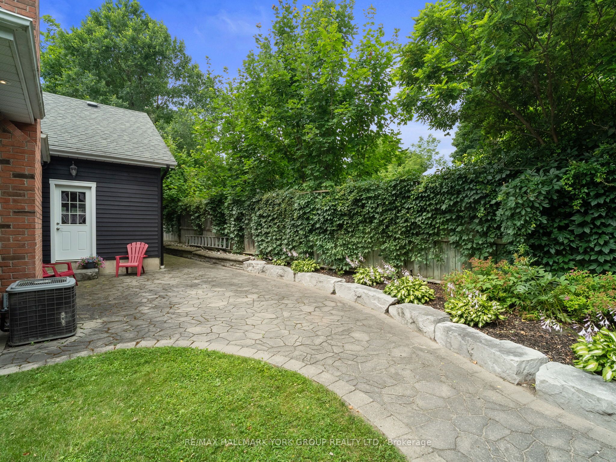 105 Duckworth Street