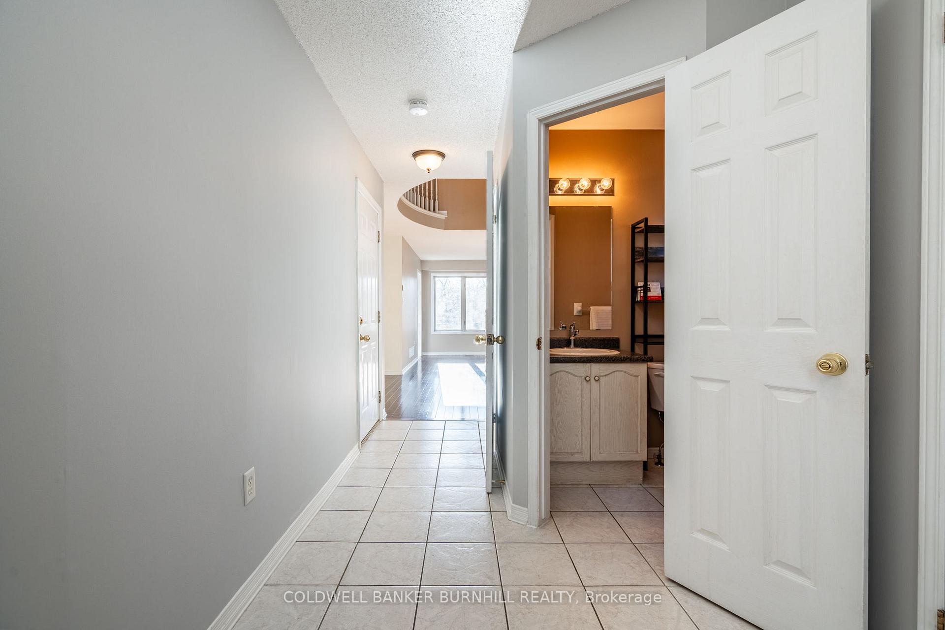 3 Bedrooms Condo at 1276 SILVAN FOREST,  Burlington For sale