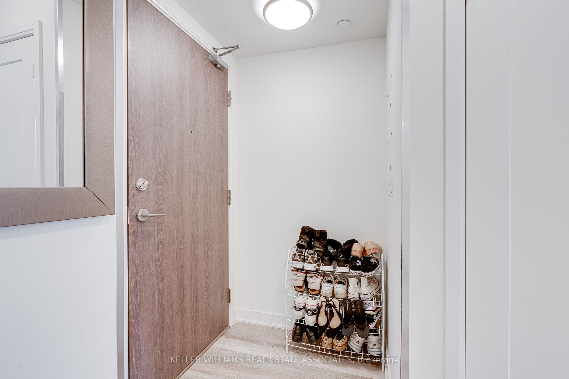 1 Bedroom Condo at 576 Front, Toronto For sale
