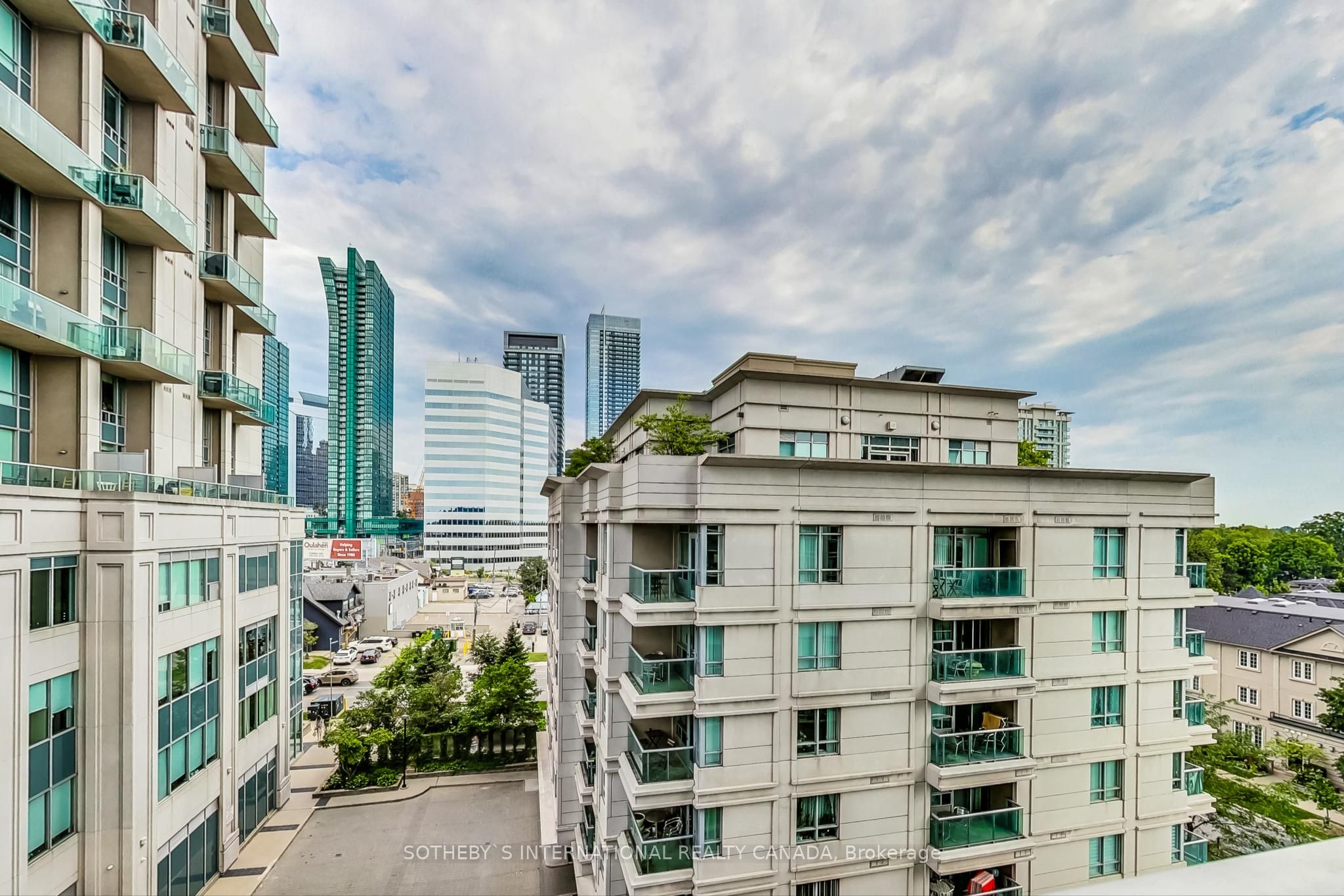 #601 - 16 Harrison Garden Boulevard, Toronto, ON M2N 7J6