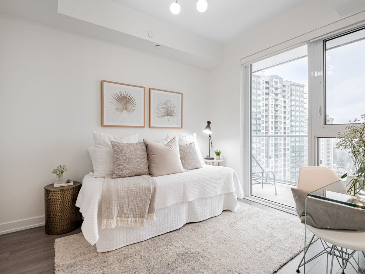 5180 Yonge Street 1107