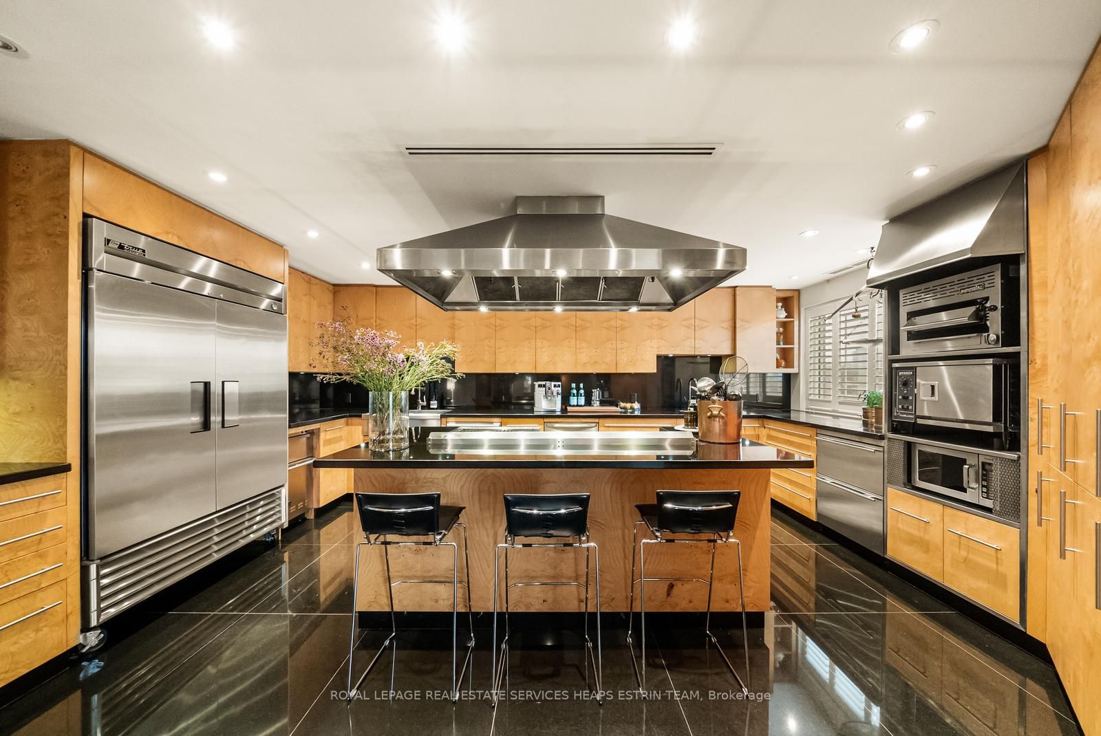 2 Lynwood Avenue, #PH1