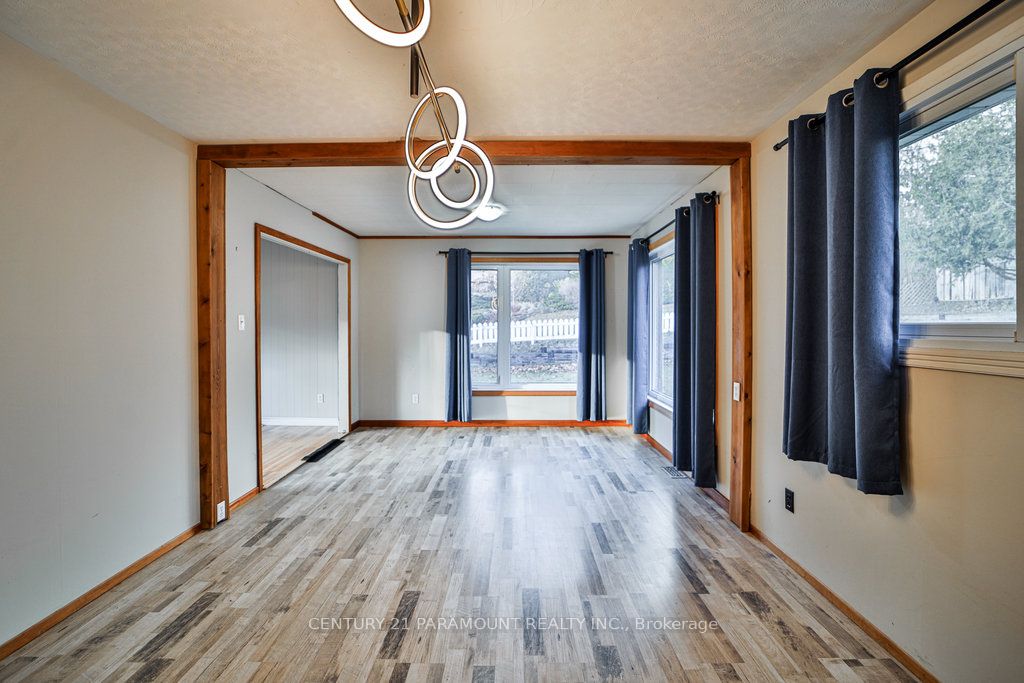 23 Hope Street W