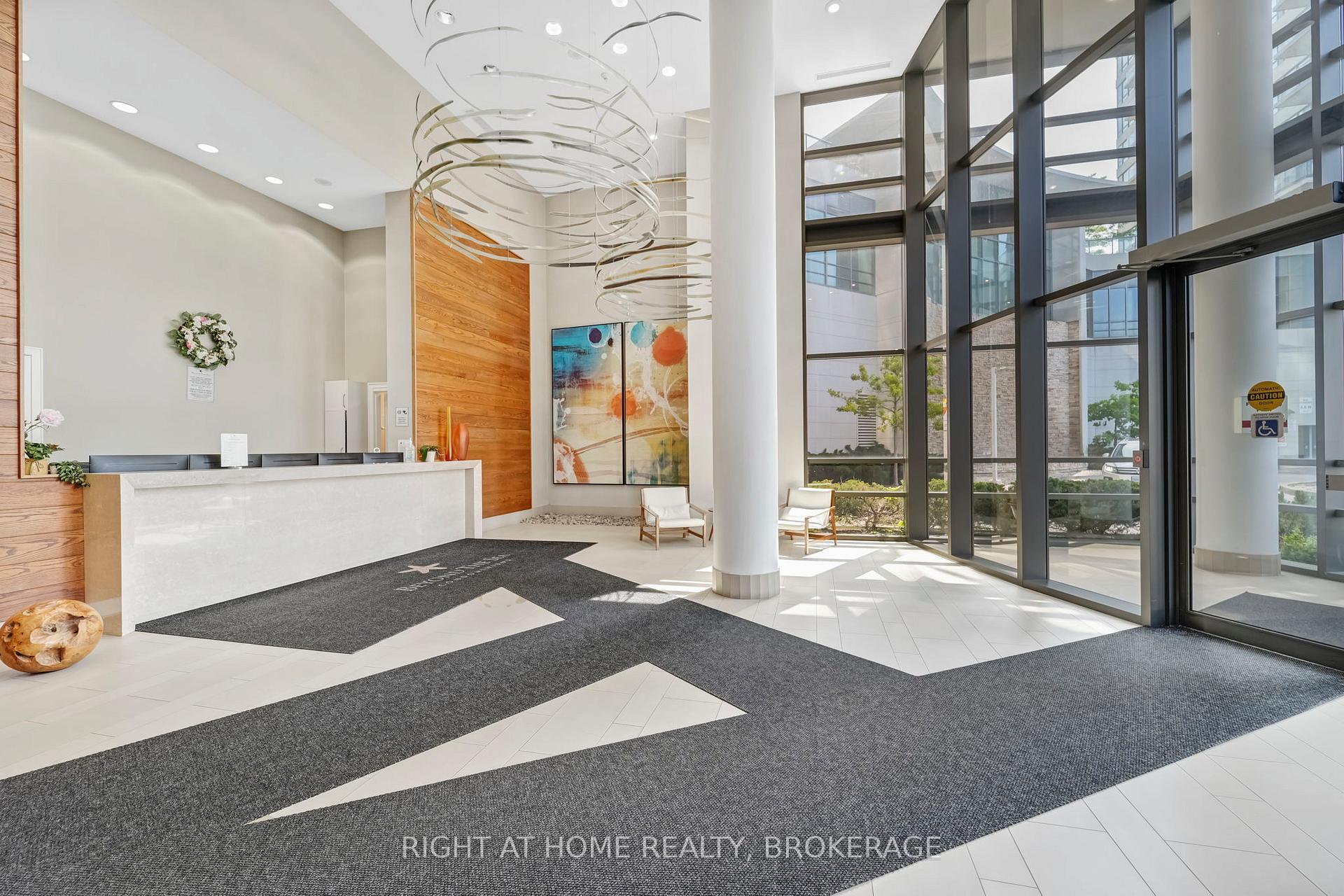 2 Bedrooms Condo at 15 Legion, Toronto For sale