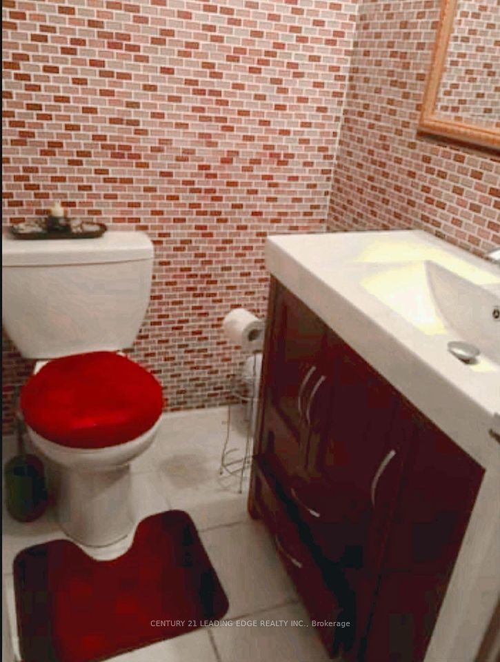 https://trreb-image.ampre.ca/CixoLzsrgqo-kNxazEtLcNm3lUx76i8hJL6so2R0AIk/rs:fit:960:960/wm:.5:so:0:50:.4/wmsh:10/wmt:PHNwYW4gZm9yZWdyb3VuZD0nd2hpdGUnIGZvbnQ9JzY4Jz5DRU5UVVJZIDIxIExFQURJTkcgRURHRSBSRUFMVFkgSU5DLiwgQnJva2VyYWdlPC9zcGFuPg/L3RycmViL2xpc3RpbmdzLzQxLzAxLzk3LzQ4L3AvYWZiY2QwNTAtODdhNi00NzkyLTg0YzctYmYxZmRlYjg3OTViLmpwZw.jpg