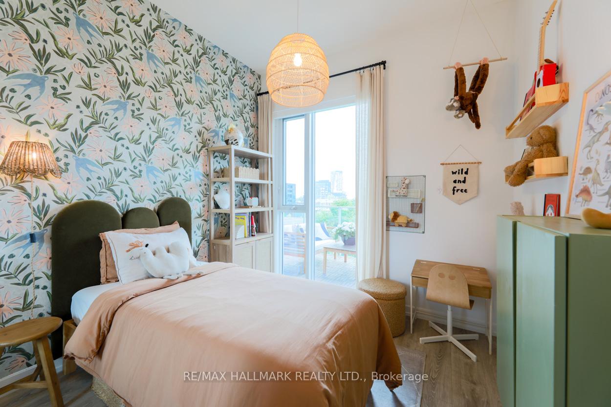 3 Bedrooms Condo at 20 Tubman, Toronto For sale