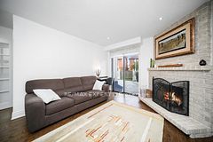 66 Carl Crescent