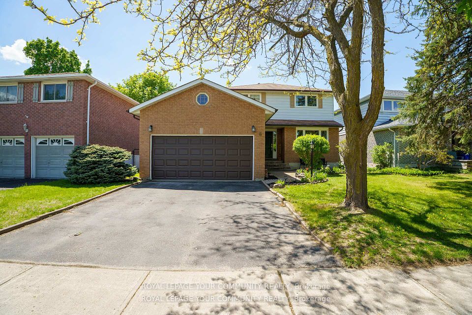 6 Oakmeadow Boulevard, Georgina, ON L4P 3L1