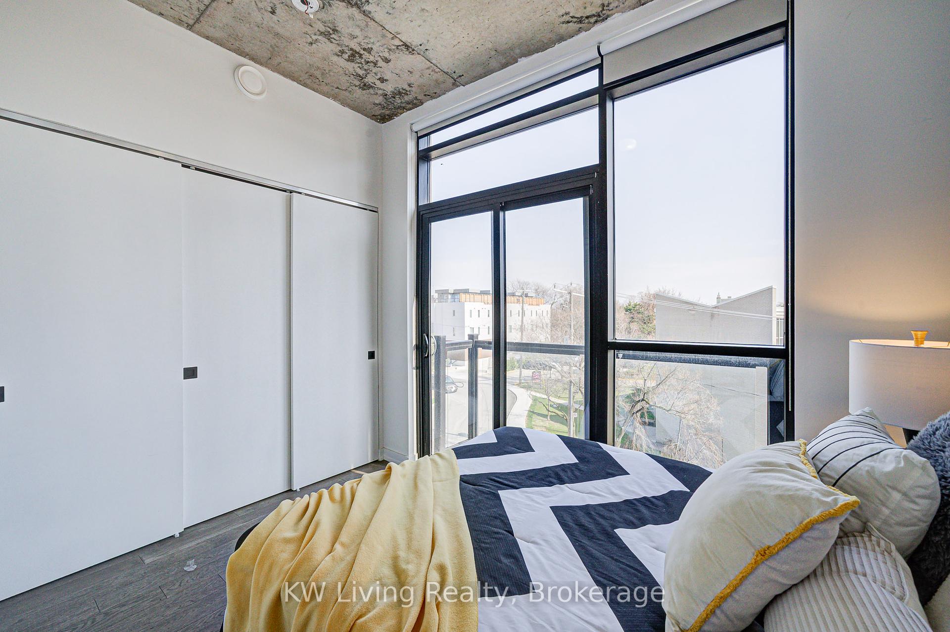 2 Bedrooms Condo at 12 Dervock, Toronto For sale